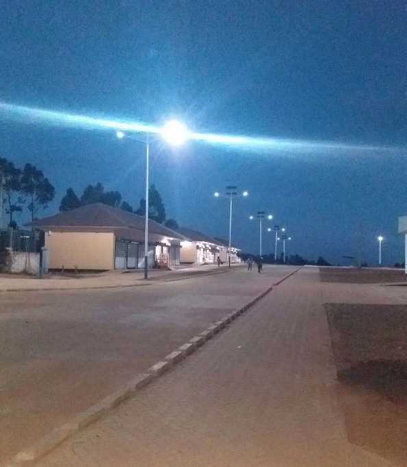 许昌市非洲科特迪瓦太阳能路灯工程